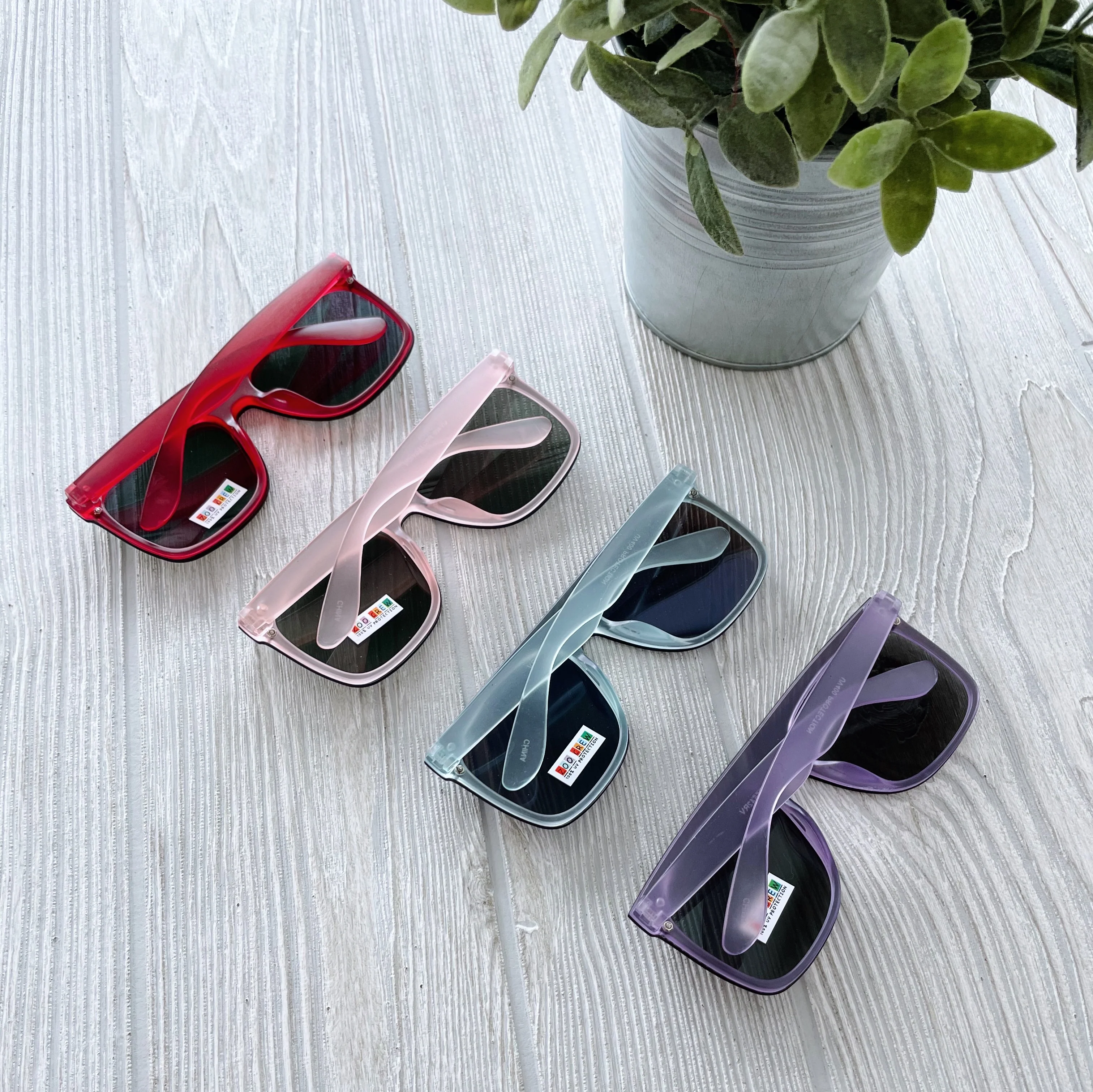 Arden Mirrored Sunnies • Kids - Image 4