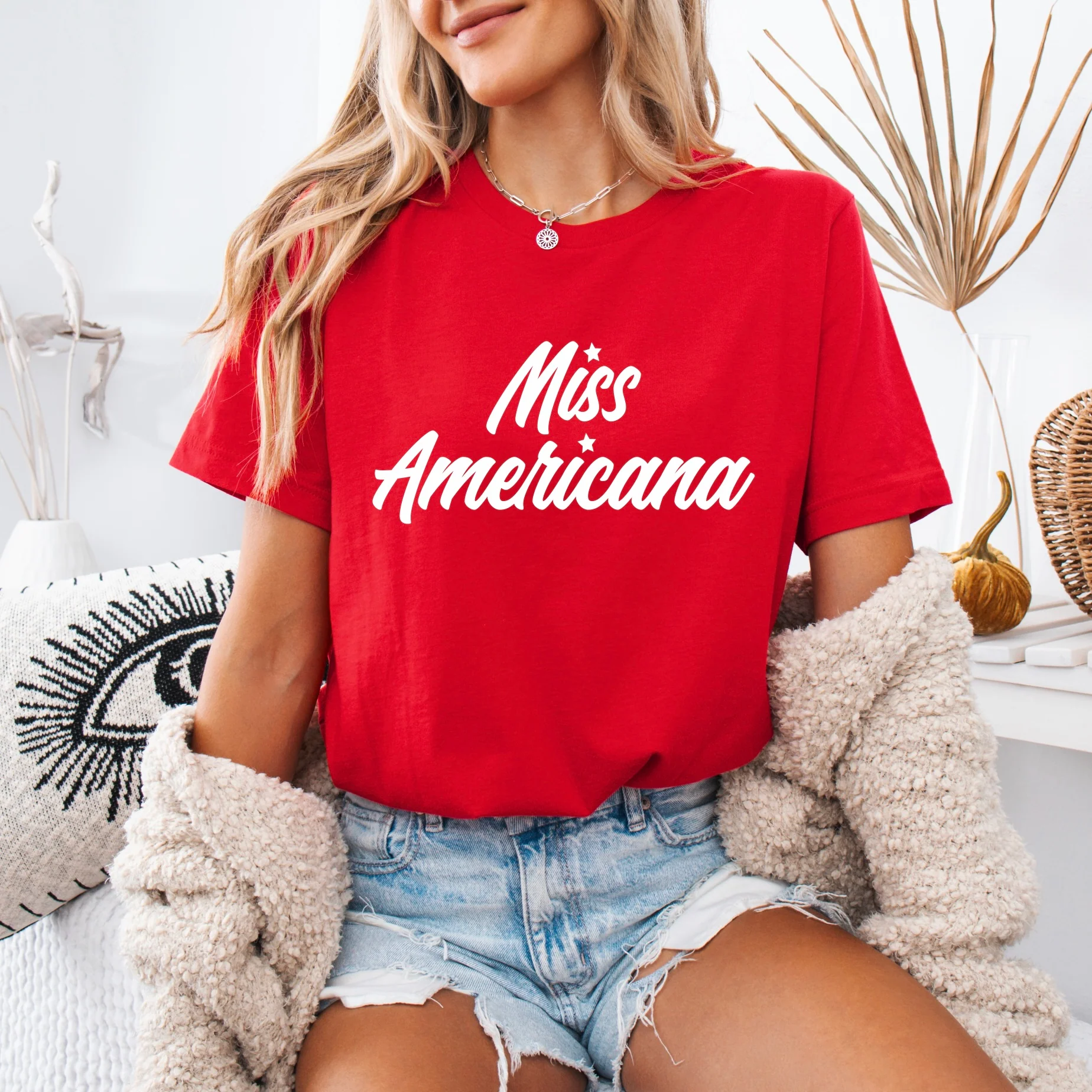 Miss Americana • Tee