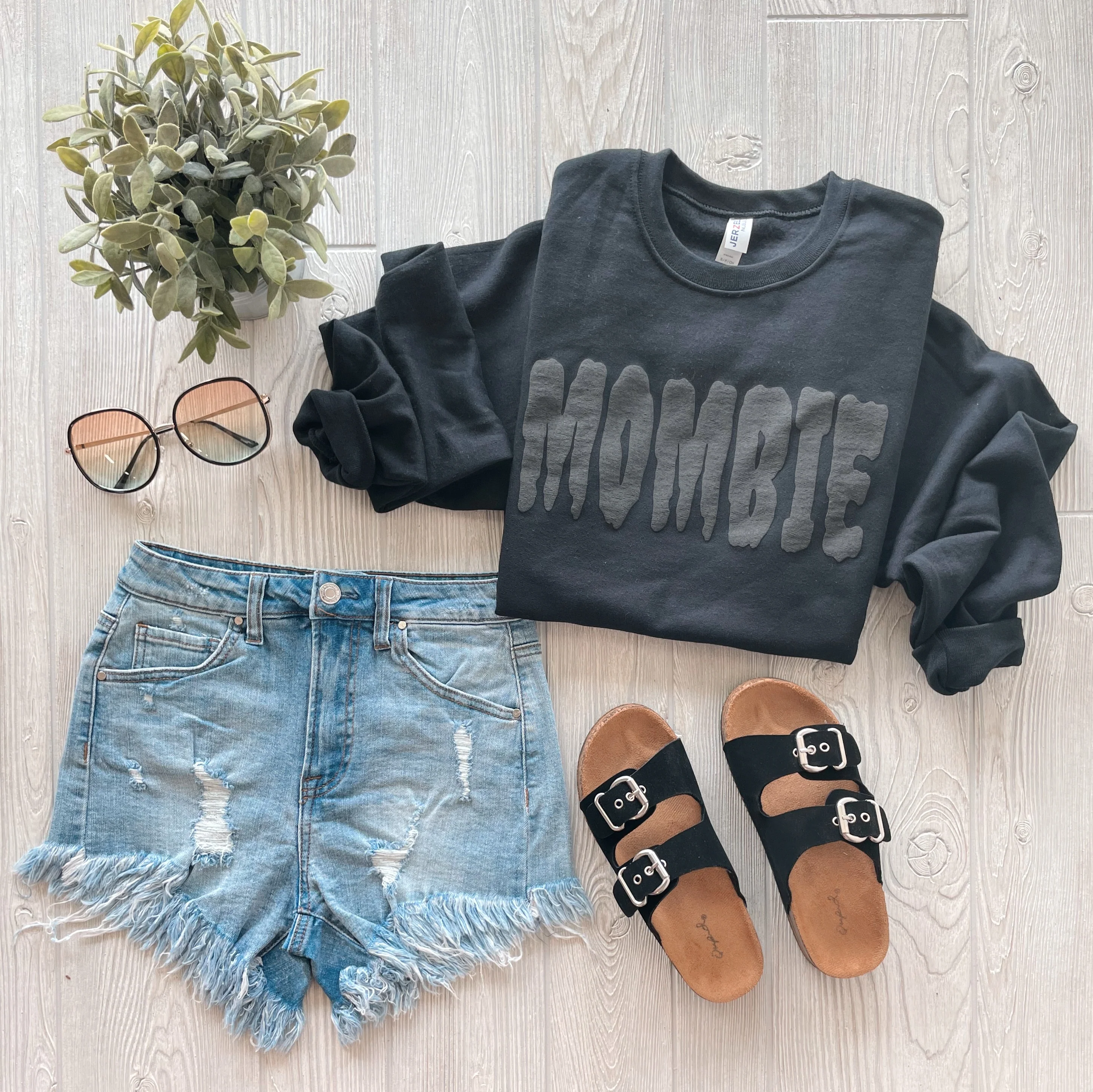 MOMBIE • Black Tonal Pullover